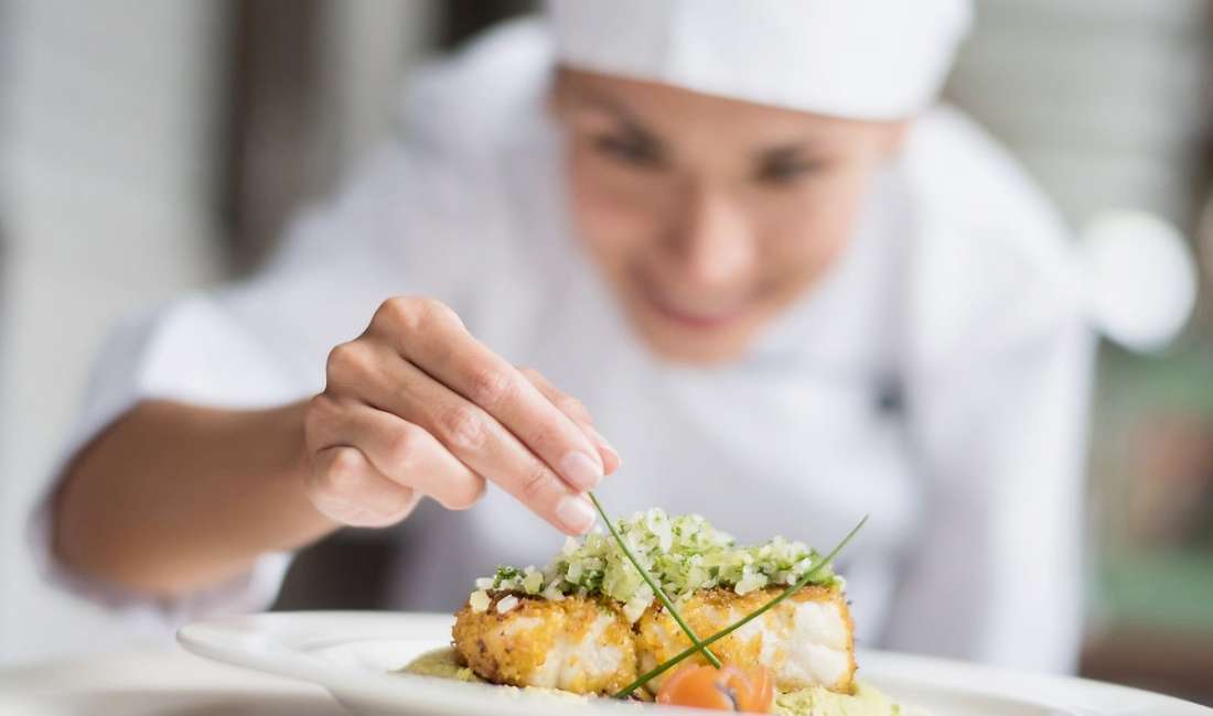 Offerte di lavoro a Alessio, Profession Kamarier/e,banakiere,sanitare , , Pagamento Trattabile.