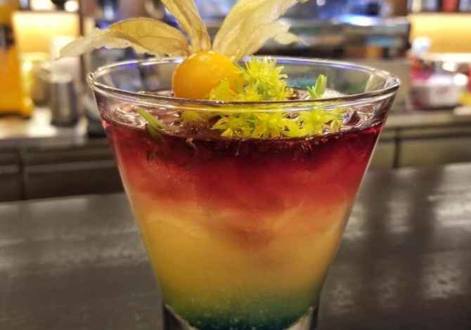 Njoftime Pune per Kamarier/e,banakier/e,sanitare,hostessi ne Tirane