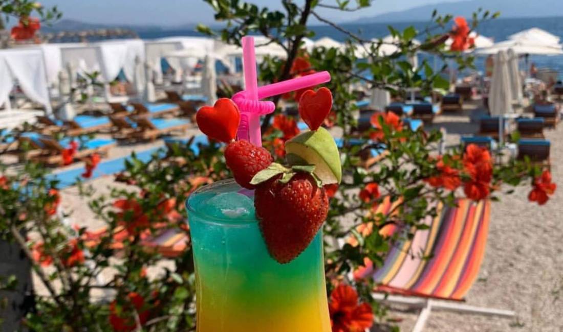 Offerte di lavoro a Alessio, Profession Banakier/e,kamarier/e,sanitare  , , Pagamento Trattabile.