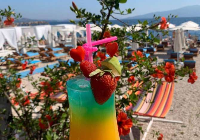 Offerte di lavoro per Banakier/e,kamarier/e,sanitare a Alessio