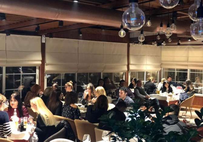 Njoftime Pune per kamariere,sanitare ne Tirane