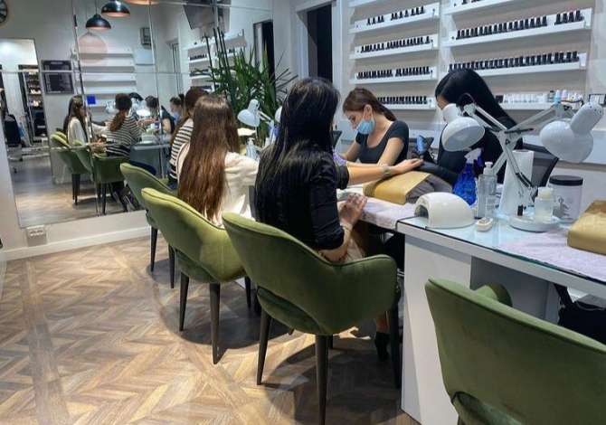Offerte di lavoro a Tirana, Profession Parukier/e,estetiste per thonjte , , Pagamento Trattabile.