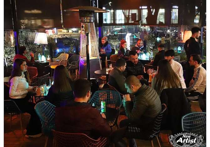 Offerte di lavoro a Tirana, Profession Kamariere, ndihmes banankier/e , , Pagamento Trattabile.