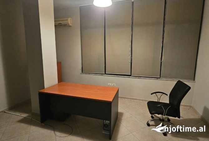 JEPET ME QERA AMBJENT BIZNESI PRANE GJYKATES DURRES