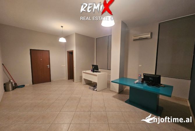 Business Property for Rent 3+1 in Durres - 350 Euro