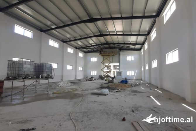 JEPET KAPANON ME QERA NE KENET, DURRES 