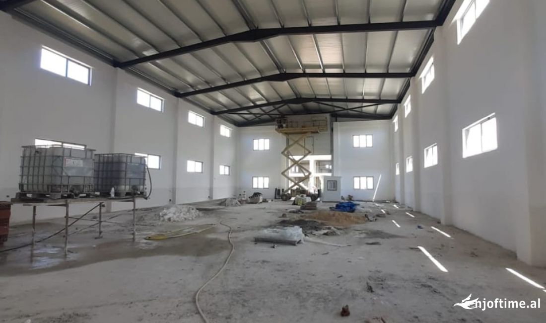 JEPET KAPANON ME QERA NE KENET, DURRES 