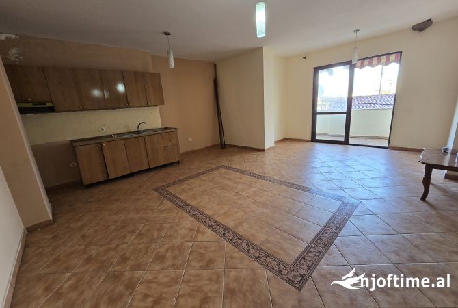 JEPET ME QERA ABMJENT BIZNESI OSE APARTAMENT PRANE PREFEKTURES DURRES