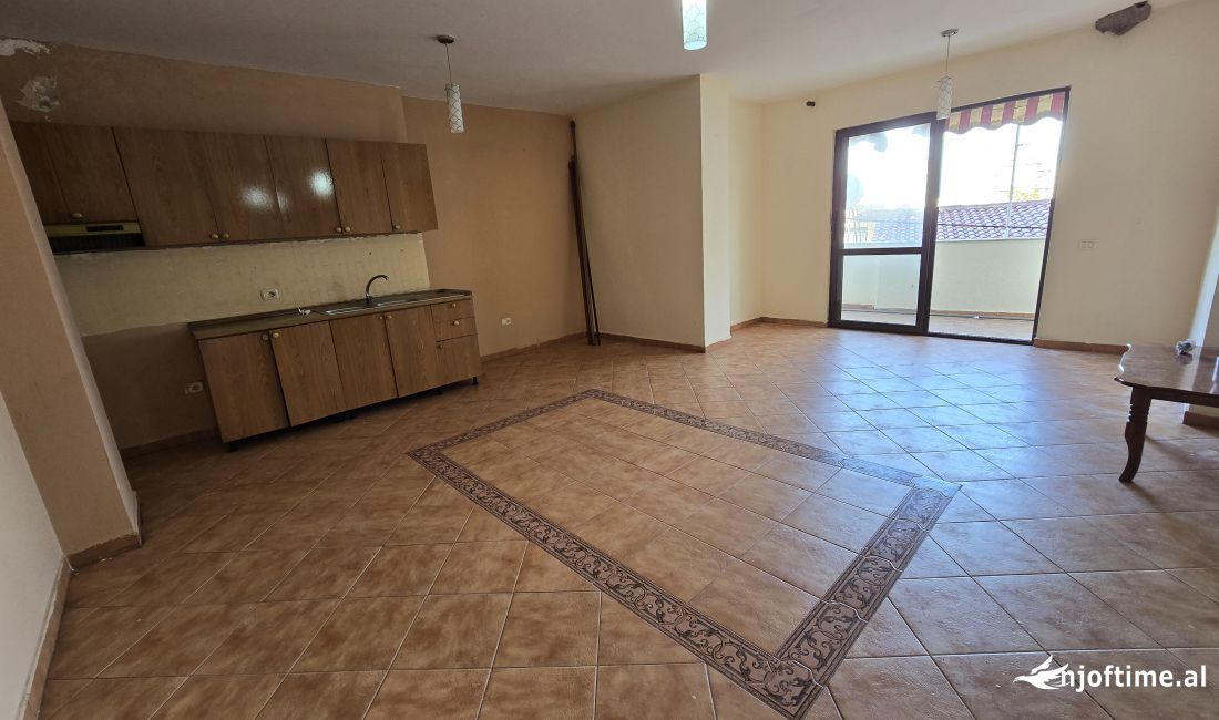 JEPET ME QERA ABMJENT BIZNESI OSE APARTAMENT PRANE PREFEKTURES DURRES