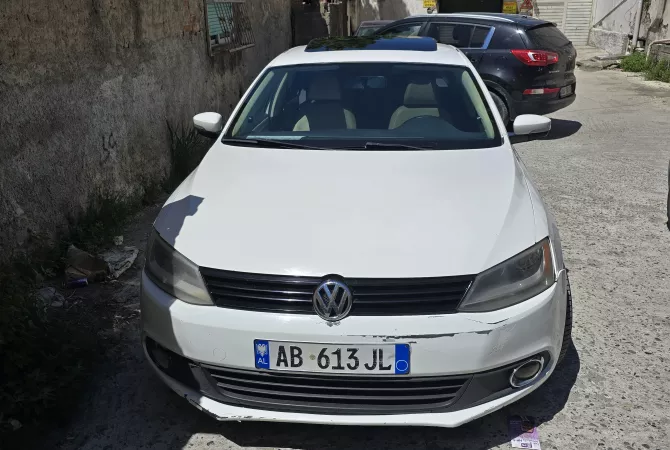 Auto in Vendita a Durazzo - 75,000 Euro