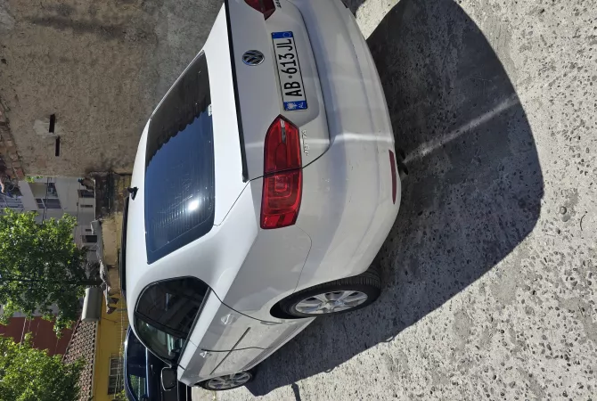 Auto in Vendita a Durazzo - 75,000 Euro