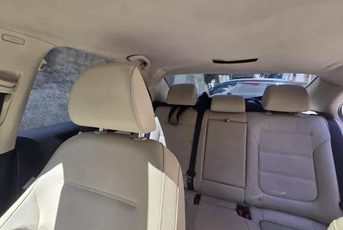 Auto in Vendita a Durazzo, Volkswagen, 2013 gasoline-gas,Kambio Automatik Pagamento 75,000  Euro.