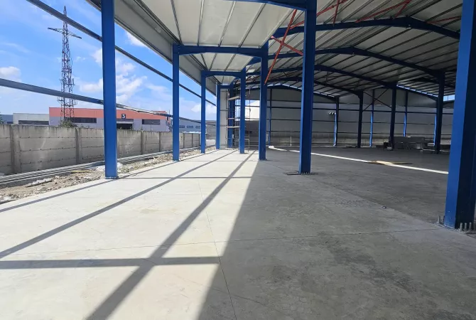 JEPET ME QERA KAPANON NE AUTOSTRADEN TIRANE - DURRES 