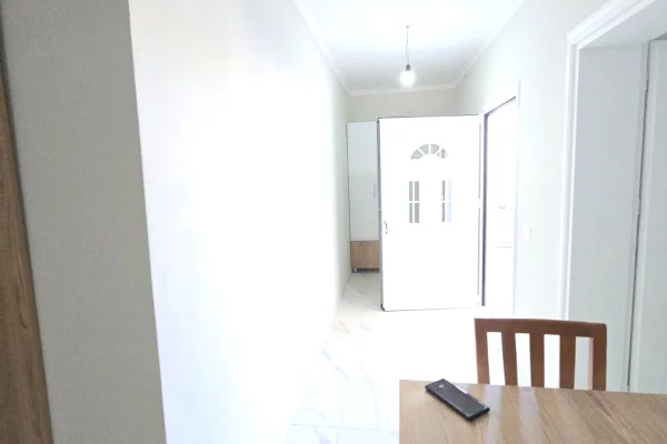 Shtepi me qera Apartament ne Durres, 1+1, Mobilimi E mobiluar, Pagesa 300  Euro.