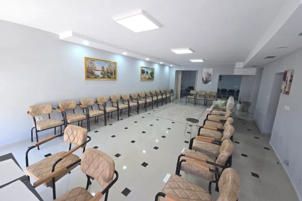 JEPET ME QERA AMBJENT BIZNESI PRANE MARKATES DURRES