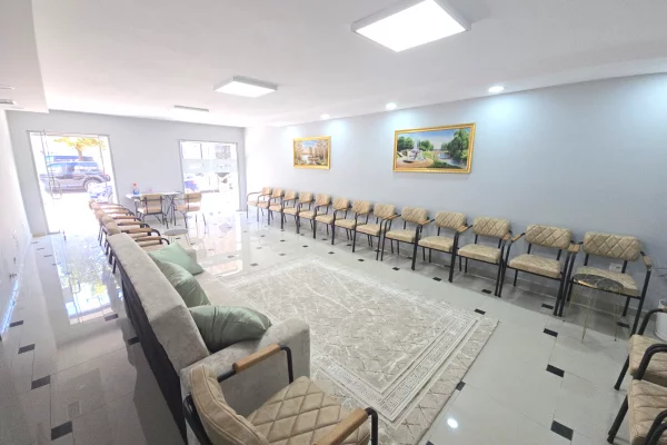 JEPET ME QERA AMBJENT BIZNESI PRANE MARKATES DURRES