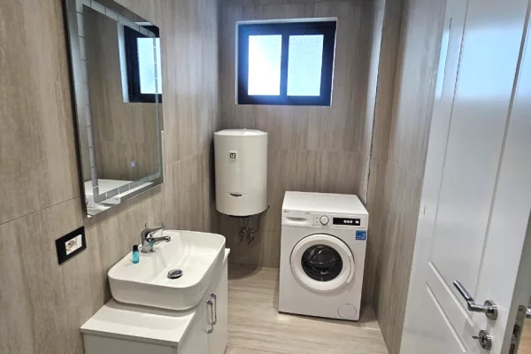 Shtepi me qera Apartament ne Durres, 1+1, Mobilimi E mobiluar, Pagesa 300  Euro.