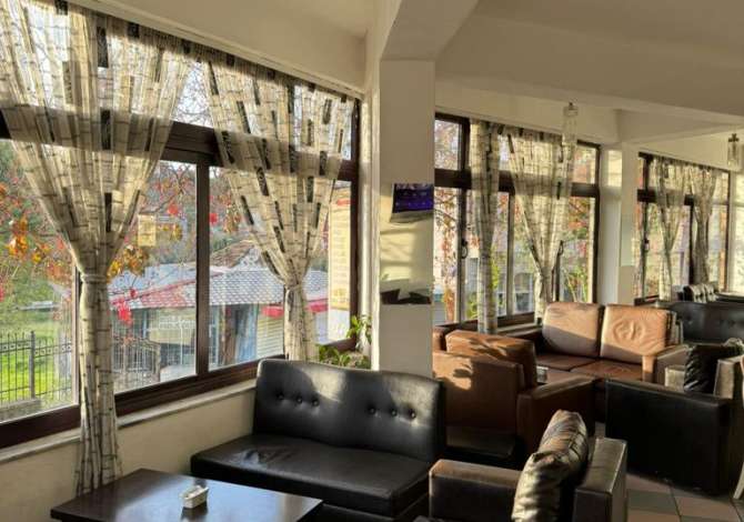 Ambient biznesi me qera 2+1 ne Lezhe - 800 Euro