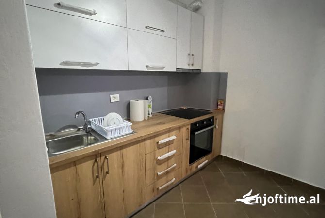 Jepet Super Apartament 2+1 me Qera ne Fresk
