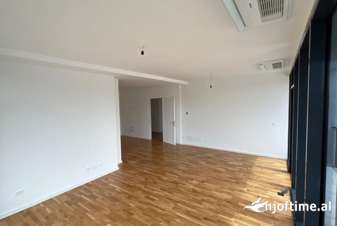 Jepen 3 Ambjente me Qera per Zyra  tek Rruga e Kosovarve 