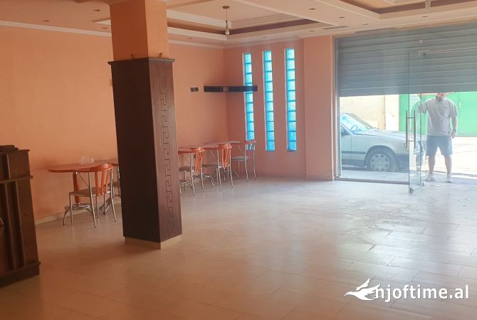 Jepet me Qera Ambiente per Biznes