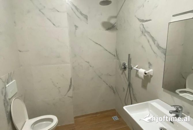 🔥Jepen Zyra me Qera tek Rruga e Kosovarve