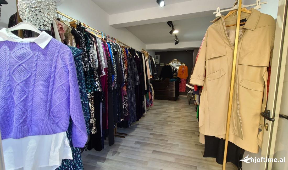 Shitet   Biznesi Afer Ministrise se Arsimit.