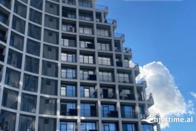 JEPET ME QERA  NJESI BIZNESI +POST PARKIMI TEK LAKE VIEW