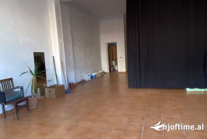 🔥Jepet Super Ambjent me Qera ne Bulevardin Blu , Qender ne Kamez