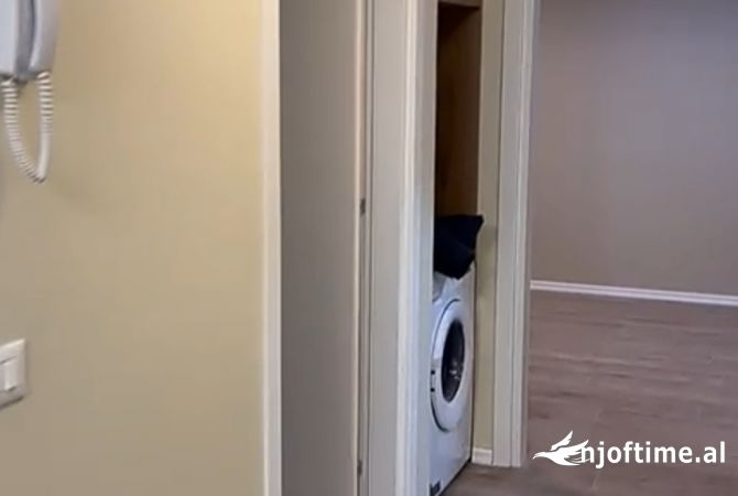 Shtepi me qera Apartament ne Tirane, 3+1, Mobilimi E mobiluar, Pagesa 450  Euro.