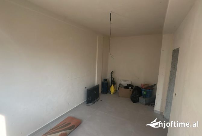 Casa privata/Indipendente in affitto a Tirana 2+1, Vuoto