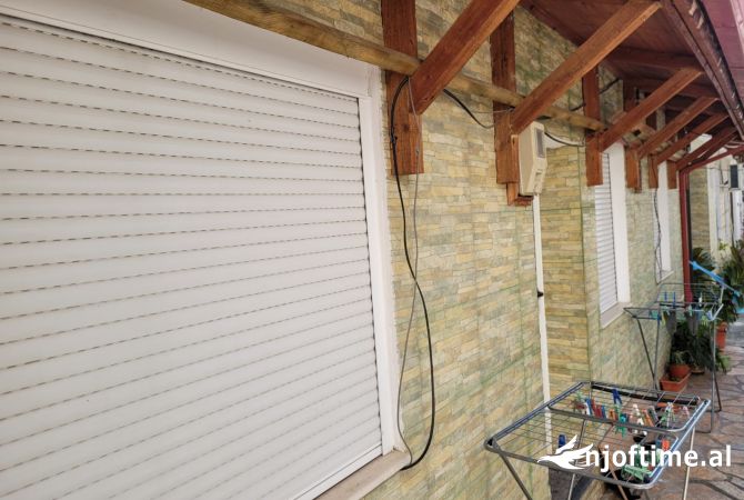 Shtepi ne shitje Shtepi Private ne Berat, 1+1, Mobilimi E mobiluar, Pagesa 65,000  Euro.