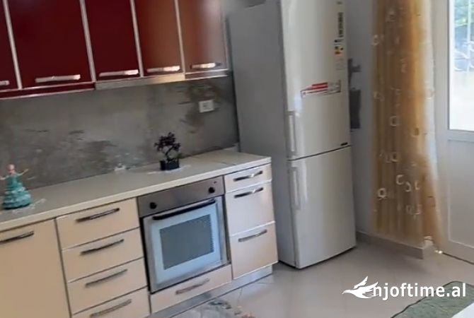 Shtepi ne shitje Shtepi Private ne Berat, 2+1, Mobilimi E mobiluar, Pagesa 63,000  Euro.