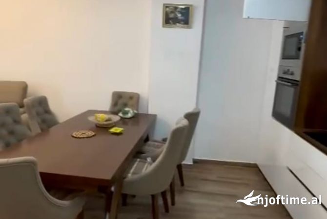 Shtepi ne shitje Apartament ne Lezhe, 2+1, Mobilimi E mobiluar, Pagesa 84,000  Euro.