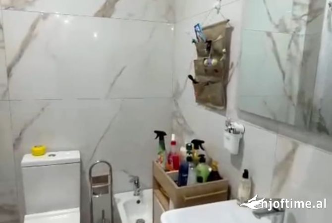 Shtepi ne shitje Apartament ne Lezhe, 2+1, Mobilimi E mobiluar, Pagesa 84,000  Euro.