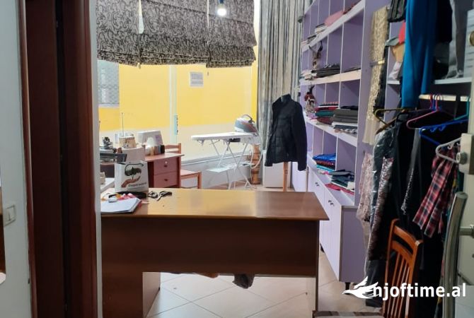 Ambient biznesi ne shitje 1+1 ne Lezhe - 30,000 Euro