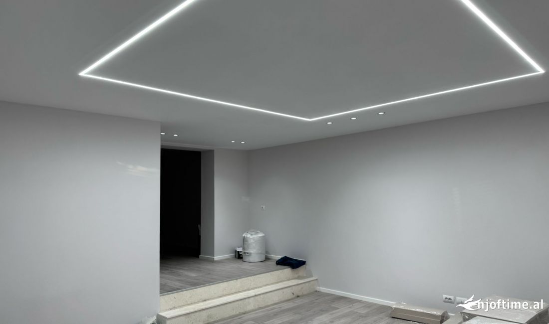 💥Jepet  Dyqan me Qera  Tek Rruga e Elbasanit