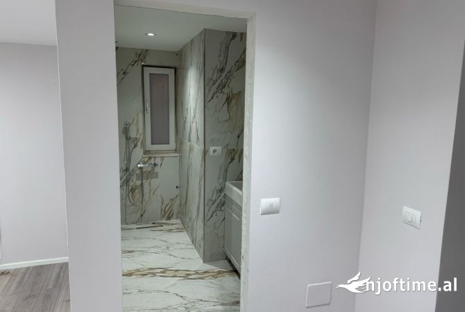 💥Jepet  Dyqan me Qera  Tek Rruga e Elbasanit