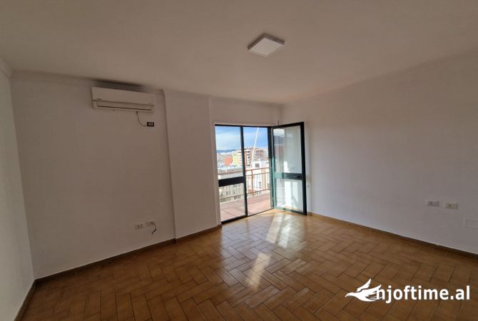 🔥Jepet me Qera  Super Ambienti per Zyra 157m2 total ne Bllok