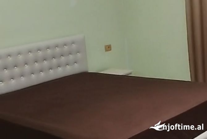 Shtepi me qera Shtepi Private ne Tirane, 1+1, Mobilimi E mobiluar, Pagesa 350  Euro.