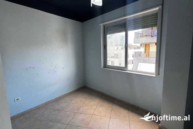 Appartamento in vendita a Tirana 2+1, Vuoto