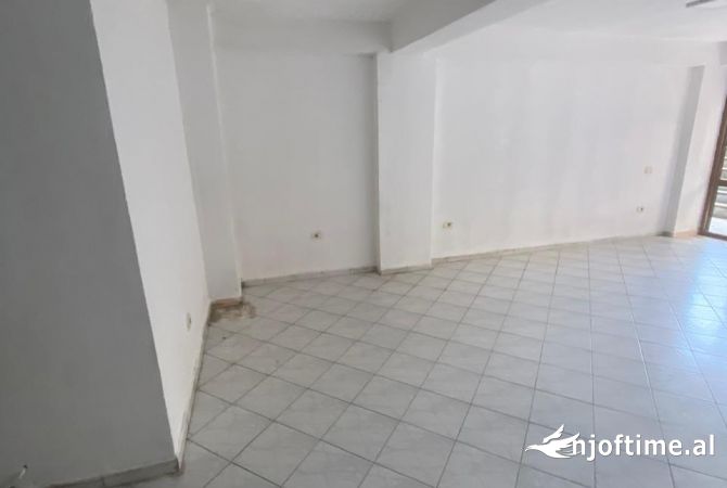 "🏢 Jepet me qera ambient biznesi ne 5 Maji