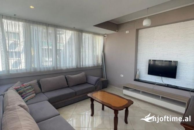 📍Shitet Super Apartament 2+1+Garazh Ne Rrugen e Kavajes, Perballe Deliorgjit.