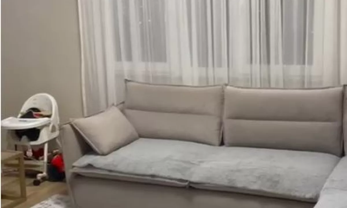 Shtepi ne shitje Apartament ne Tirane, 2+1, Mobilimi E mobiluar, Pagesa 85,000  Euro.