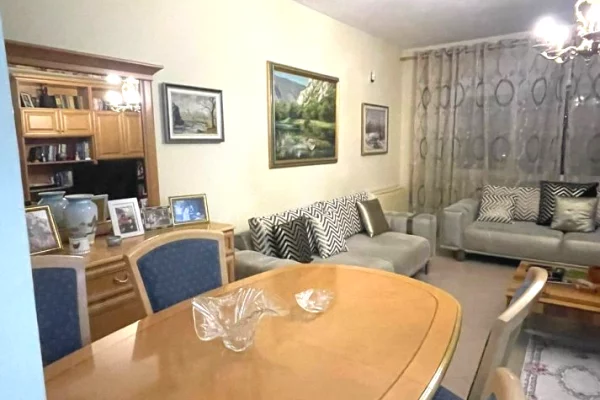 Shtepi ne shitje 1+1 ne Tirane - 215,000 Euro