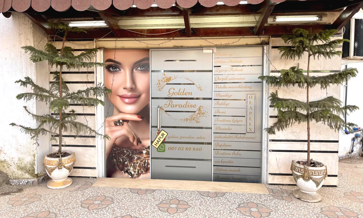 📢 SHITET DYQAN TEK ISH PARKU NE RRUGEN E KAVAJES