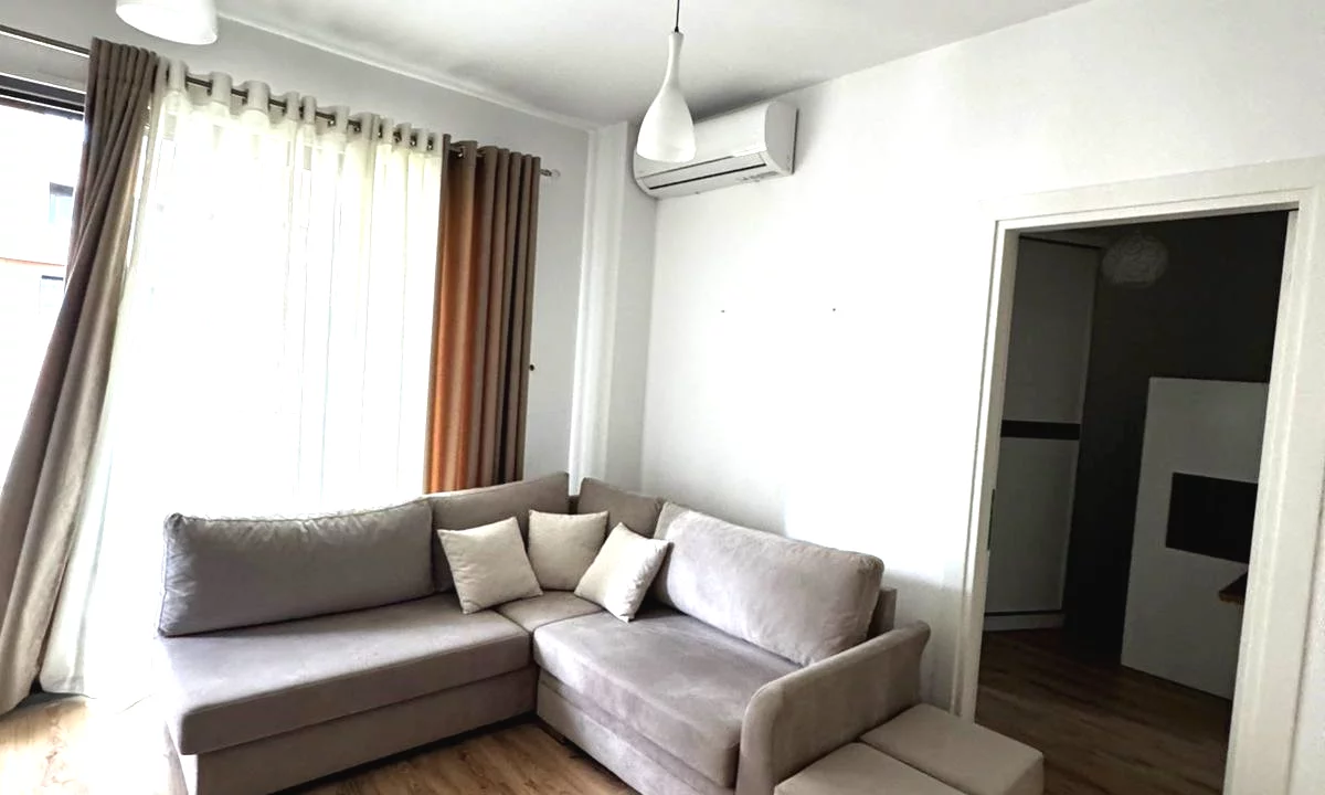 Shtepi ne shitje Apartament ne Tirane, 2+1, Mobilimi E mobiluar, Pagesa 410,000  Euro.