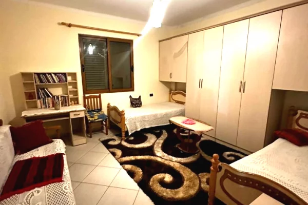 Appartamento in affitto a Tirana 2+1, Arredato