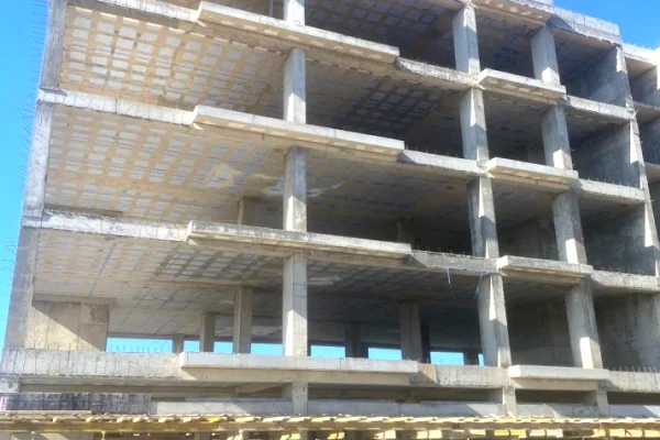 Shtepi ne shitje Apartament ne Tirane, 1+1, Mobilimi Bosh, pa mobiluar, Pagesa 63,520  Euro.