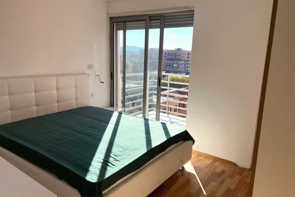 Shtepi me qera Apartament ne Tirane, 2+1, Mobilimi E mobiluar, Pagesa 550  Euro.